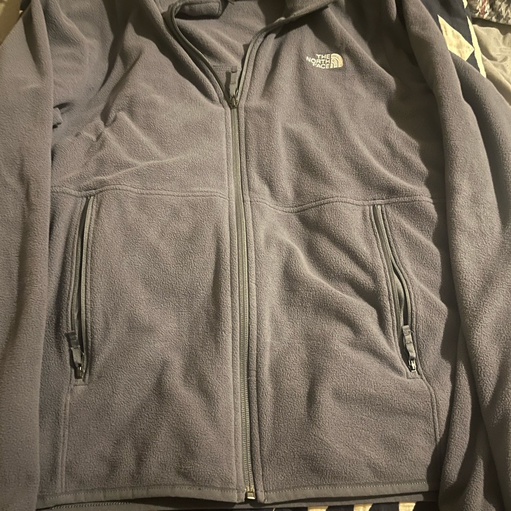 Like new men’s north face fleece jacket
